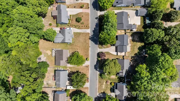 2170 Charles Towne CT, Kannapolis, NC 28083