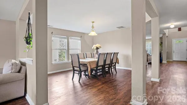 5597 Hammermill DR, Harrisburg, NC 28075