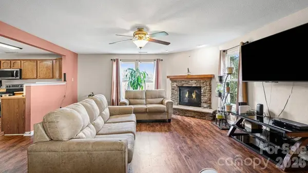 5597 Hammermill DR, Harrisburg, NC 28075