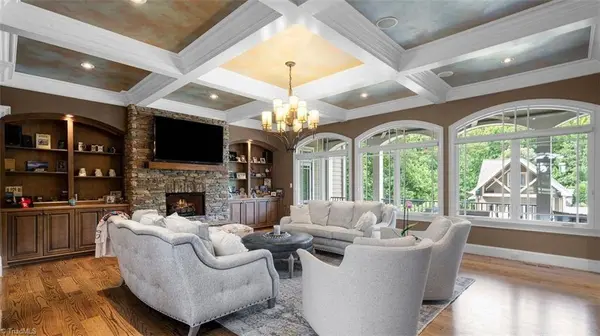 636 Lee RD, Thomasville, NC 27360