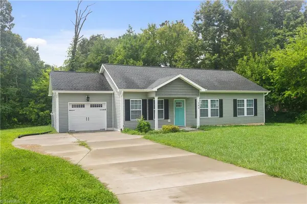 204 Quail DR, Winston-salem, NC 27105