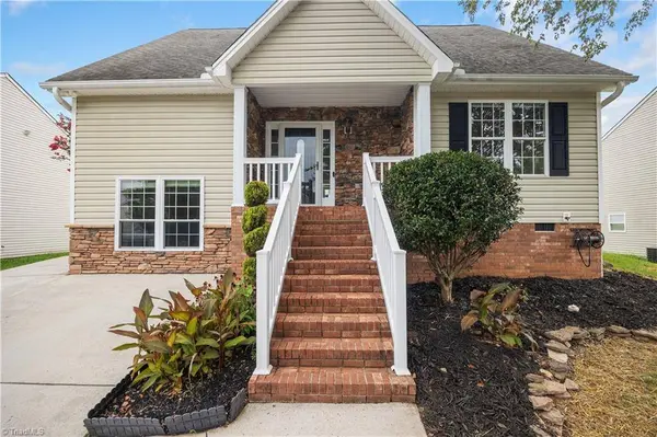 4153 Salem Springs CT