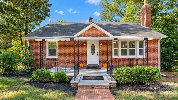 205 Sunrise AVE, Mount Gilead, NC 27306