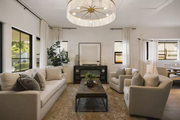 Los Angeles, CA 90027-4211,4633 Russell Ave