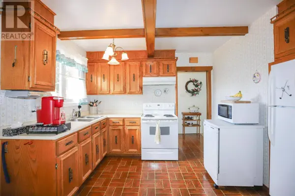 53 Chambers AVE, Sault Ste. Marie, ON P6A4T9
