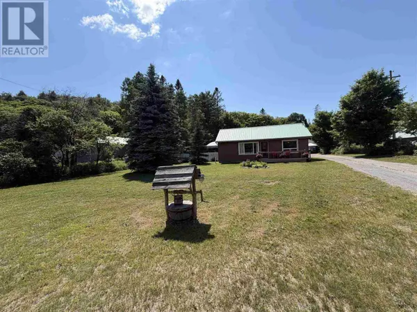 717 Highway 17 N, Aweres Township, ON P6A5K7