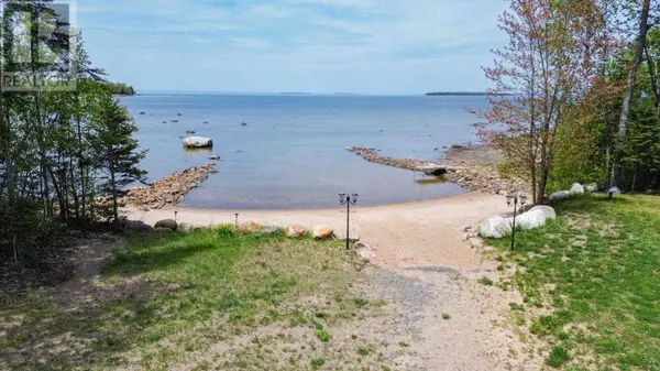 838 Four Seasons DR, Goulais River, ON P0S1E0