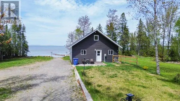 838 Four Seasons DR, Goulais River, ON P0S1E0