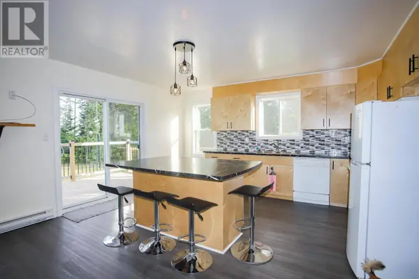 838 Four Seasons DR, Goulais River, ON P0S1E0