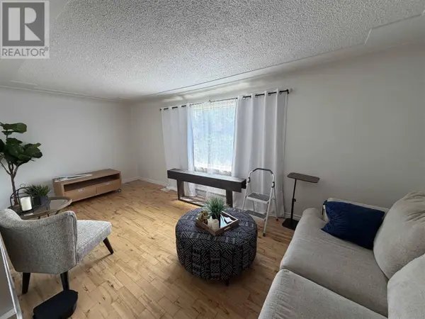 328 McNabb ST, Sault Ste. Marie, ON P6B1Y6