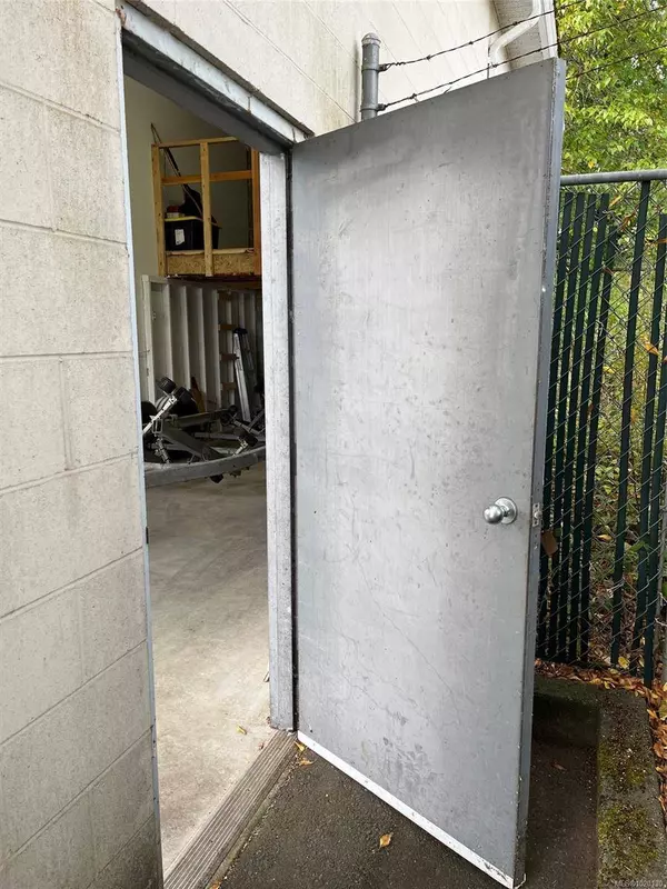 2755 Moray Ave #16, Courtenay, BC V9N 8M9