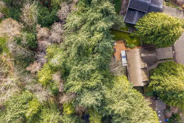 220 Marida Pl, Comox, BC V9M 2P7