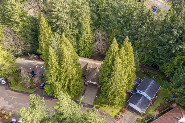 220 Marida Pl, Comox, BC V9M 2P7
