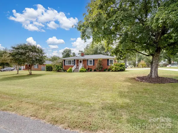 413 W Ridge AVE, Landis, NC 28088