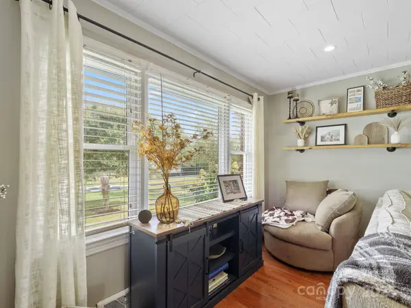 413 W Ridge AVE, Landis, NC 28088