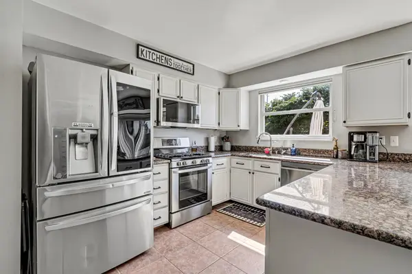 4 Georgetown Ct, O'fallon, MO 63368-8530
