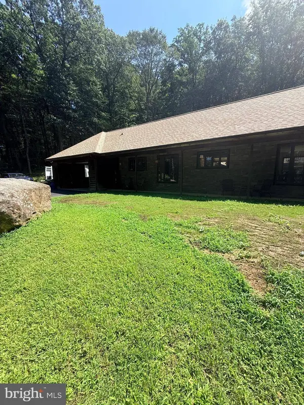 1652 POTTSTOWN PIKE, Glenmoore, PA 19343