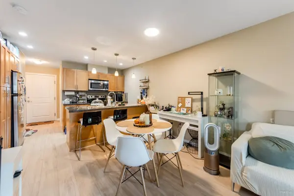 5000 Imperial ST #307, Burnaby, BC V5J 1C8