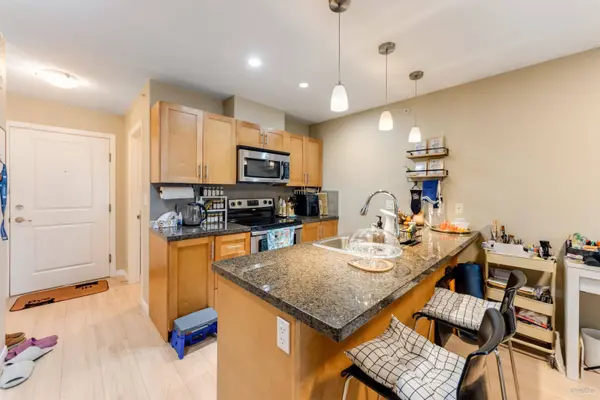 5000 Imperial ST #307, Burnaby, BC V5J 1C8