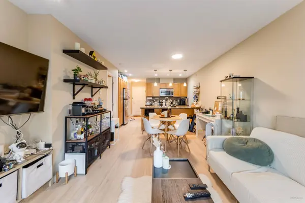 5000 Imperial ST #307, Burnaby, BC V5J 1C8