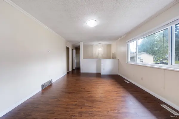 9689 131 ST, Surrey, BC V3T 3P4