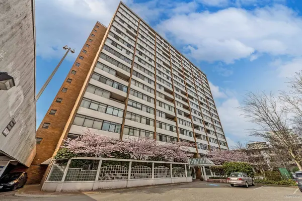 6631 Minoru BLVD #1209, Richmond, BC V6Y 1Z1