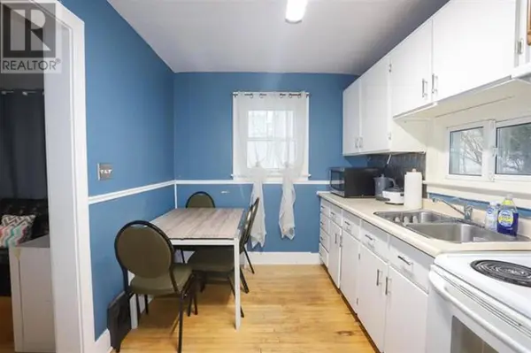 240 Huron ST, Sault Ste. Marie, ON P6A1R5