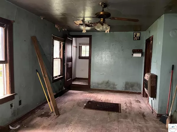 Tipton, MO 65081-8344,422 Miller Ave
