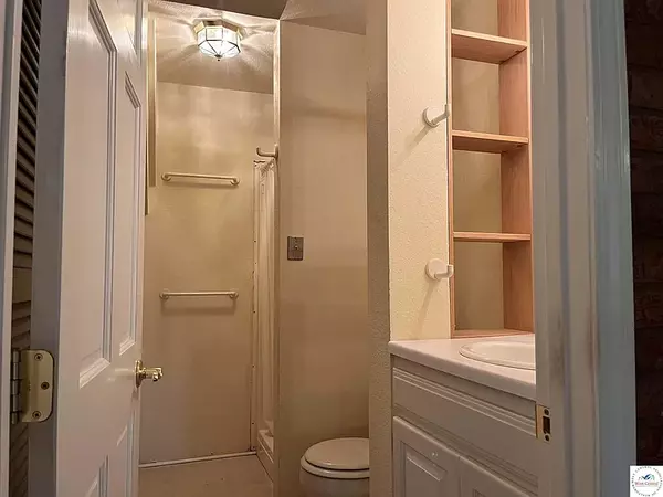 Mo 65081,,106 E. Highway 50 Tipton