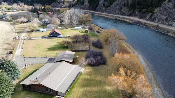 68 River DR, Cascade, MT 59421