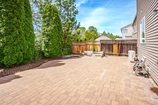 804 NW BROOKHILL ST, Hillsboro, OR 97124