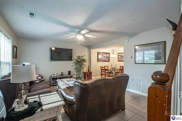 1388 Kingswood Way, Radcliff, KY 40160