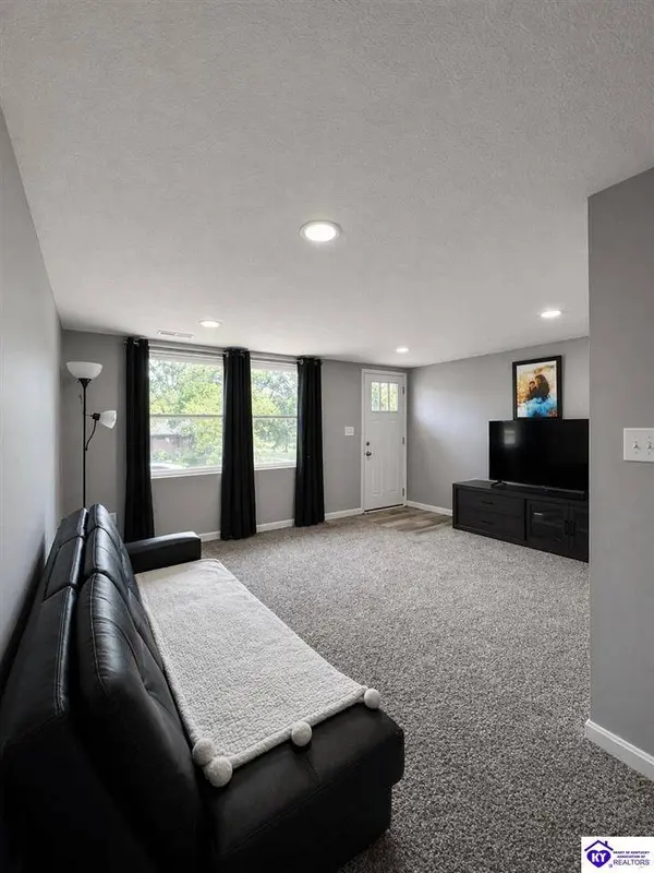1107 Wooddale Road, Brandenburg, KY 40108