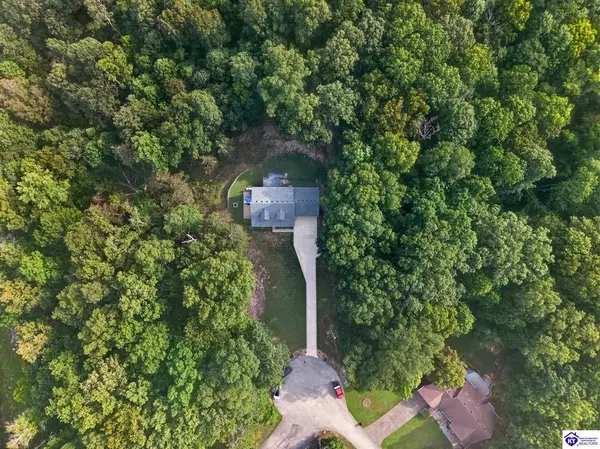 264 Bobwhite Road, Brandenburg, KY 40108