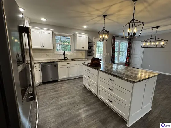 649 Fairway Drive, Brandenburg, KY 40108
