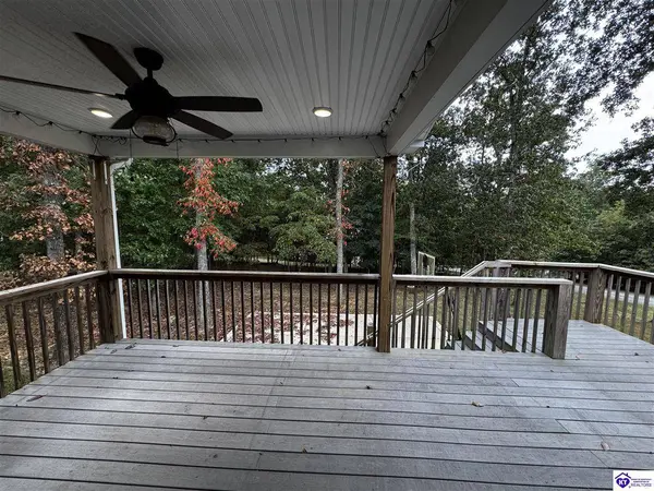 649 Fairway Drive, Brandenburg, KY 40108
