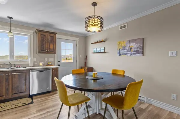 33 Farmland Lane, Conception Bay South, NL A1X 7L7