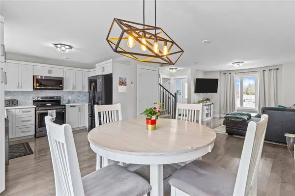 8 Rosegate Place, Conception Bay South, NL A1W 4G5