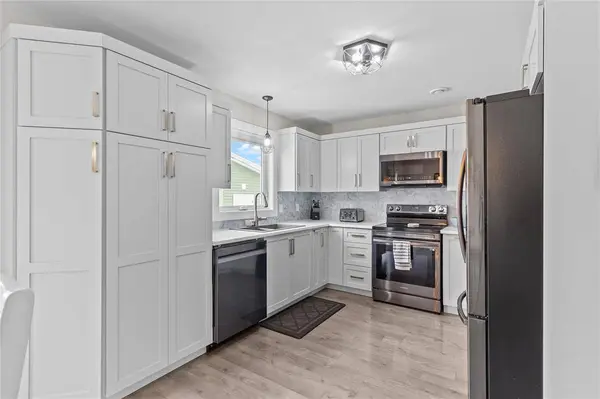 8 Rosegate Place, Conception Bay South, NL A1W 4G5