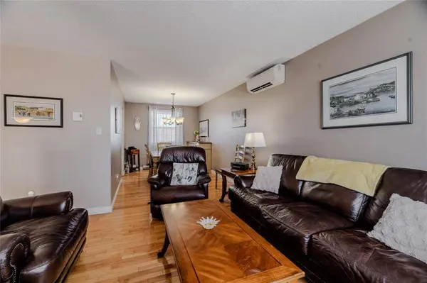 41 Jane Heights, Paradise, NL A1L 1E6