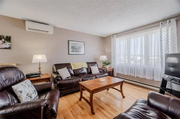 41 Jane Heights, Paradise, NL A1L 1E6