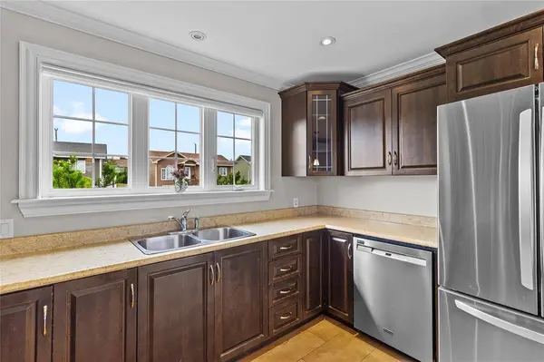 9 Agustus Avenue, Conception Bay South, NL A1X 0G1