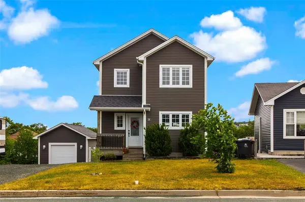 9 Agustus Avenue, Conception Bay South, NL A1X 0G1