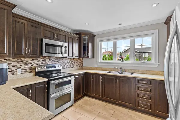 9 Agustus Avenue, Conception Bay South, NL A1X 0G1