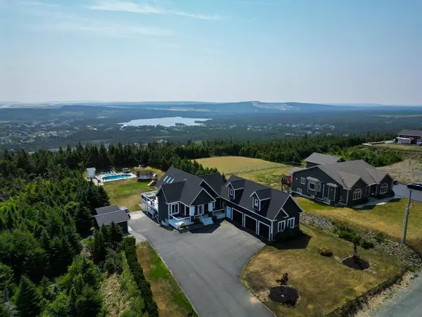 28 Flora Drive, Torbay, NL A1K 1M5
