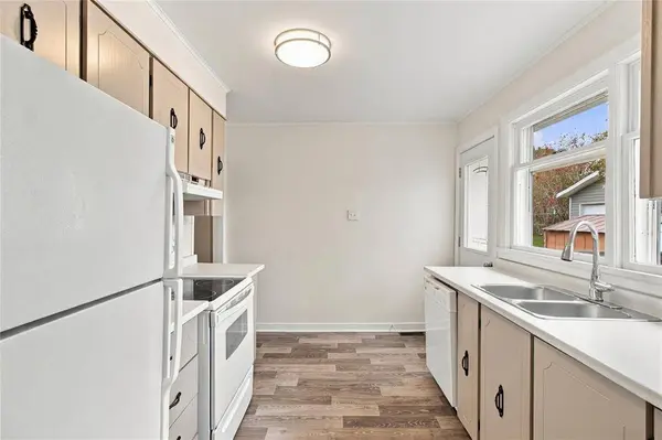 6 Cherry Hill Road, St. John's, NL A1A 1X1