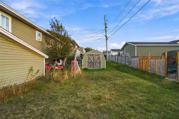 12 Green Way, Conception Bay South, NL A1X 0B7