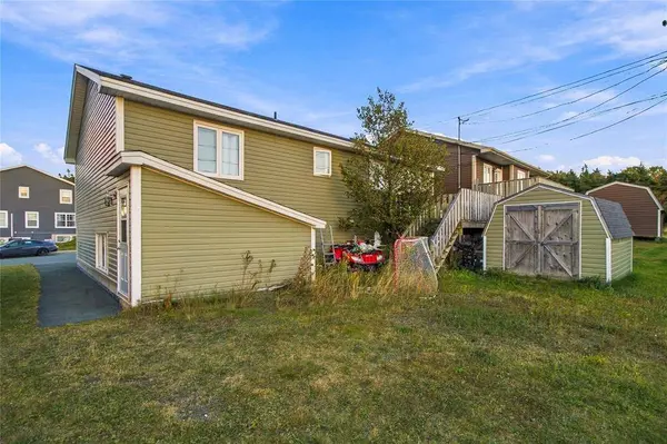 12 Green Way, Conception Bay South, NL A1X 0B7
