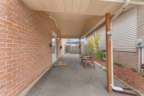 28 Sulky RD, Brantford, ON N3P 1K2