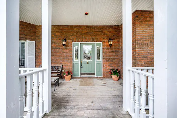 16 Audubon WAY, Georgina, ON L0E 1A0